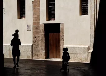 Dal 2013 triplica congedo di paternità ma il 35% non lo usa