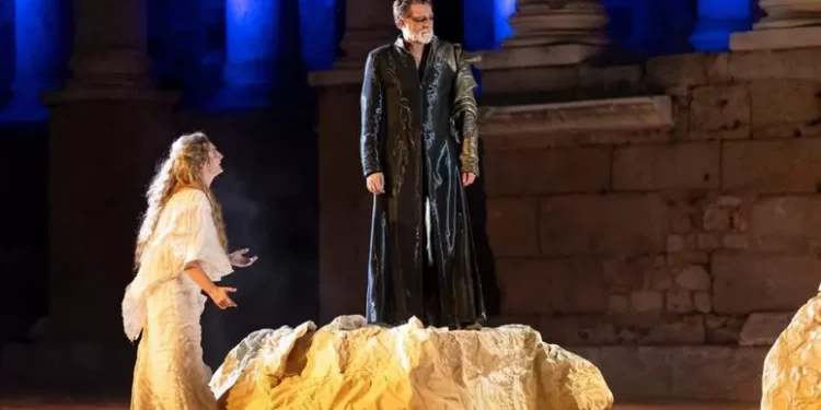 Dopo più di 25 anni il Teatro di Roma torna a Ostia Antica