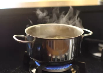 Bollette, a febbraio aumento del 3% del prezzo del gas