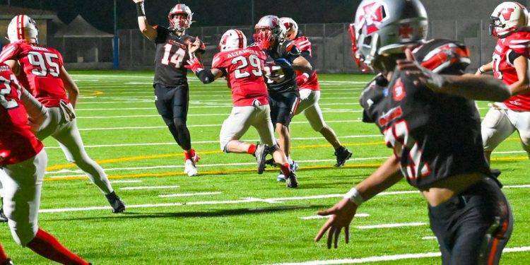 Football americano, i Crusaders vincono sul proprio terreno di gioco contro i Gorillas