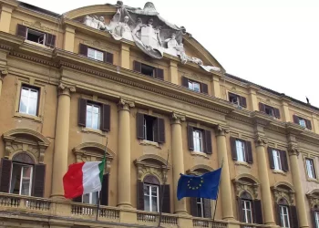 Nel 2024 il Pil cresce dello 0,7%, sotto le stime governo