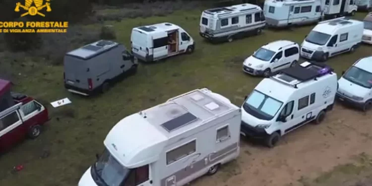 Raduno abusivo di camper nel parco di Gutturu Mannu, 40 multati