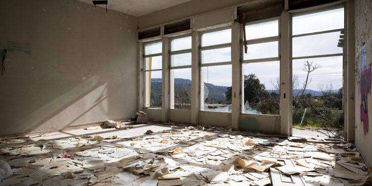 Giovedi’ 27 marzo a Cagliari inaugurazione di “Disamparadu”, mostra fotografica di Luca Centola