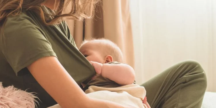 L’allattamento al seno riduce il rischio di ritardi di sviluppo