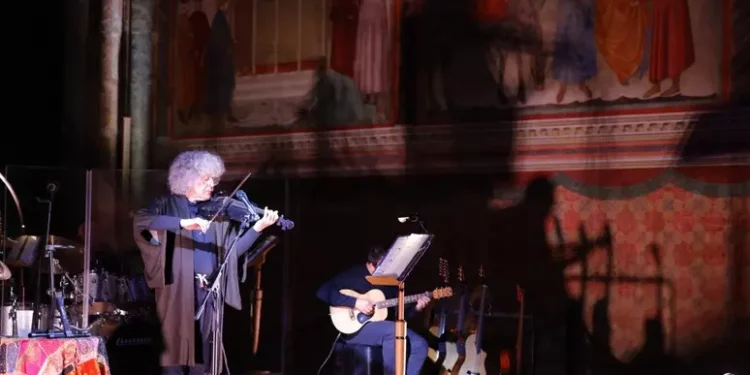 Branduardi ad Assisi per la data zero del tour Il Cantico