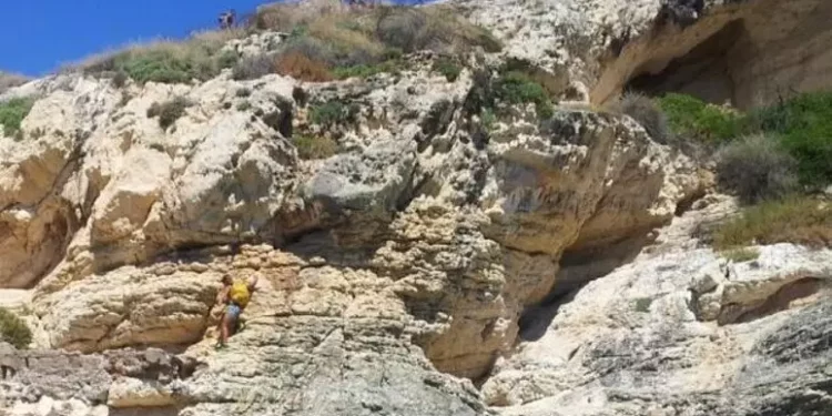 Donna morta in mare a Cagliari, riprese ricerche del fidanzato