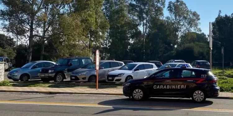 Trova la casa occupata a Monserrato da tre giovani, denunciati