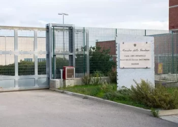 Carceri: 20enne da un mese in sciopero della fame a Sassari