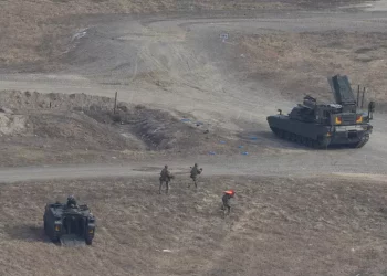 Corea del Sud: caccia sgancia bombe per errore, feriti 7 civili