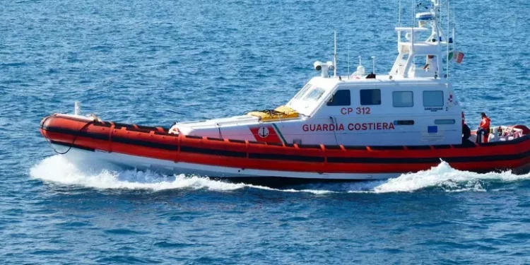 Malore sul traghetto, muore una studentessa