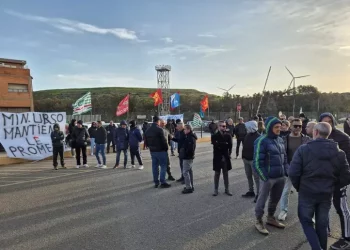 Protesta a oltranza a Portovesme, Todde riceve i sindacati e chiede incontro a Urso