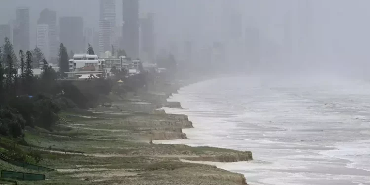 Australia, un morto e migliaia senza elettricità per il maltempo