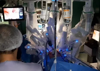 A Sassari il primo intervento di chirurgia pediatrica robotica