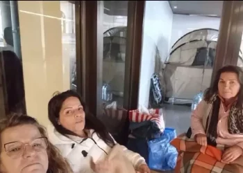 Operatori socio sanitari proseguono in occupazione Consiglio