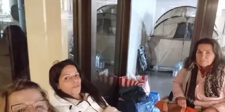 Operatori socio sanitari proseguono in occupazione Consiglio