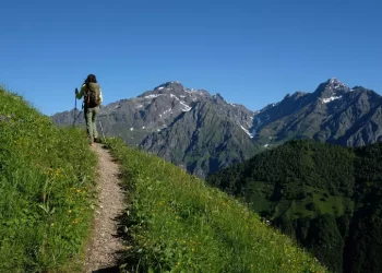 Sette cammini per conoscere l’Italia: ecco quali sono