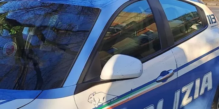 Neonata in Italia dentro busta per essere venduta, 4 arresti