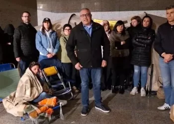 Protesta degli Oss in Consiglio, ora anche sciopero delle sete