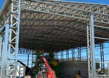 Il litorale di Alghero presto libero dalla posidonia spiaggiata