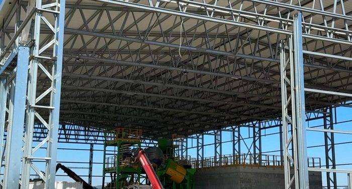 Il litorale di Alghero presto libero dalla posidonia spiaggiata