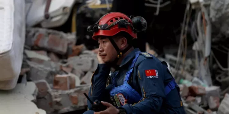 Sisma Myanmar, il bilancio delle vittime sale a 2.056