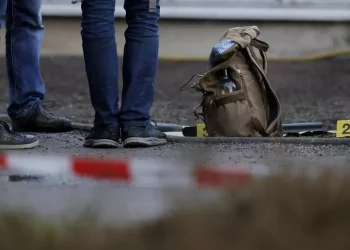 Auto contro la folla a Mannheim, due morti e 25 feriti