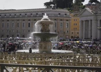 Codacons, ‘per funerali Papa appartamenti fino a 2500 euro’