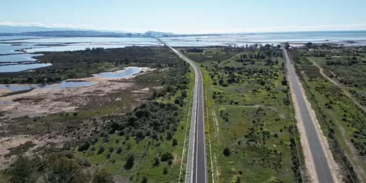 La strada Conti Vecchi a Macchiareddu riapre ed è a doppio senso
