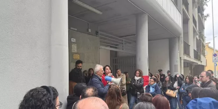 Precari della scuola in piazza per chiedere la stabilizzazione