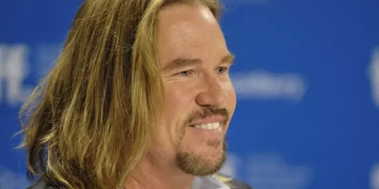 Val Kilmer morto a 65 anni, addio all’attore americano star di Top Gun e Batman Forever