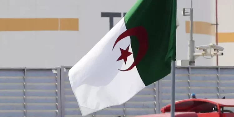 Tensioni Algeria-Francia per l’arresto di un diplomatico