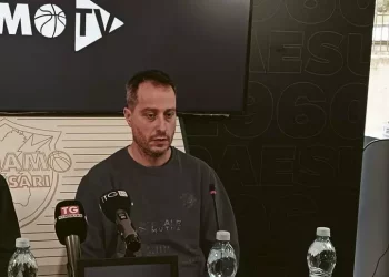 Basket, la Dinamo contro Tortona insegue il sogno play off