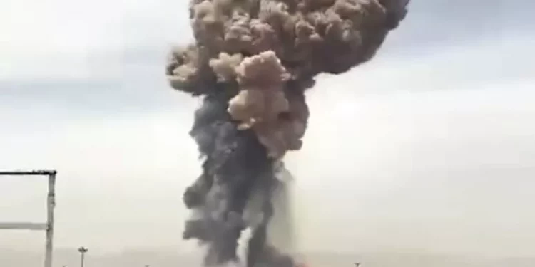 Media Iran, ‘sono saliti a 14 i morti nell’esplosione al porto’