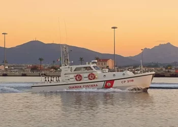 Fratelli dispersi in mare a Olbia, ricerche anche coi droni