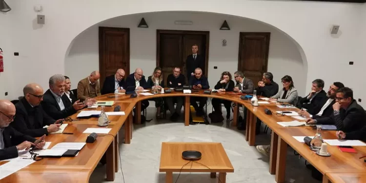 Primo incontro Regione-sindacati sui temi caldi della sanità