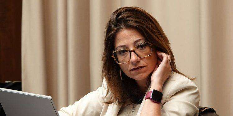 Personale, la Regione non si avvale della facoltà di trattenere in organico dipendenti oltre il limite dell’età pensionabile