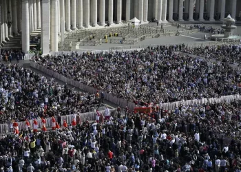 Putin invia ministra Cultura ai funerali di Papa Francesco