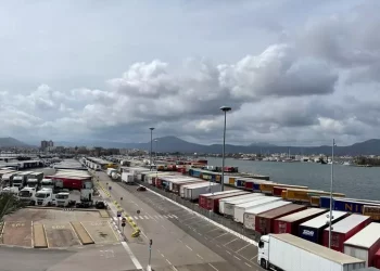 Traffico merci e passeggeri in aumento nei porti sardi