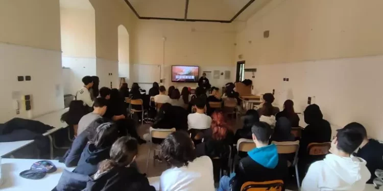 Profondo nero dai premi alla scuola, il film entra in classe