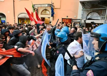 Sit in contro il decreto sicurezza, scontri a Roma