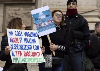 Specializzandi in piazza a Sassari per formazione e inclusione