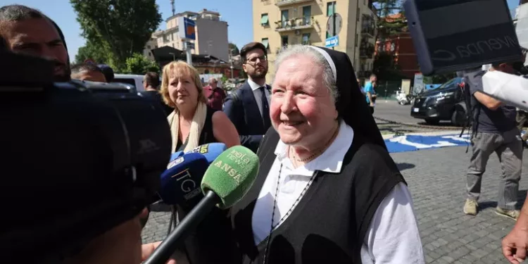 Morta suor Paola, all’anagrafe Rita D’Auria, tifosa laziale a Quelli che il calcio