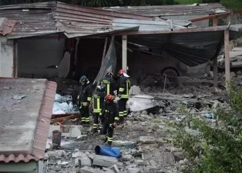 Tre giovani morti in esplosione fabbrica fuochi, 2 arresti