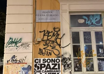 A Roma gli studenti cambiano i nomi delle vie e le dedicano ai morti sul lavoro