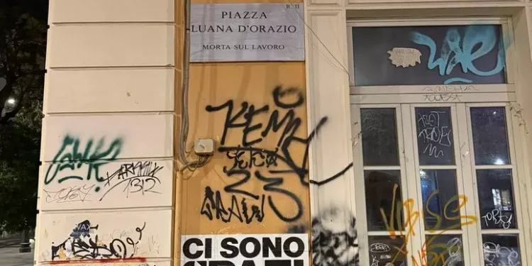 A Roma gli studenti cambiano i nomi delle vie e le dedicano ai morti sul lavoro