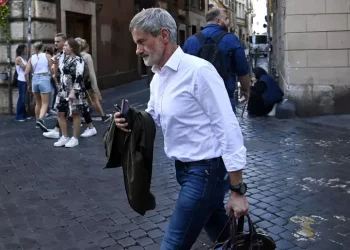 Alemanno, ‘in cella sovraffollamento e cure negate’