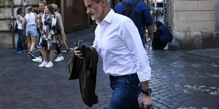 Alemanno, ‘in cella sovraffollamento e cure negate’