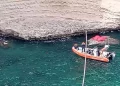 Cade in mare con il parapendio, salvato dalla Guardia costiera