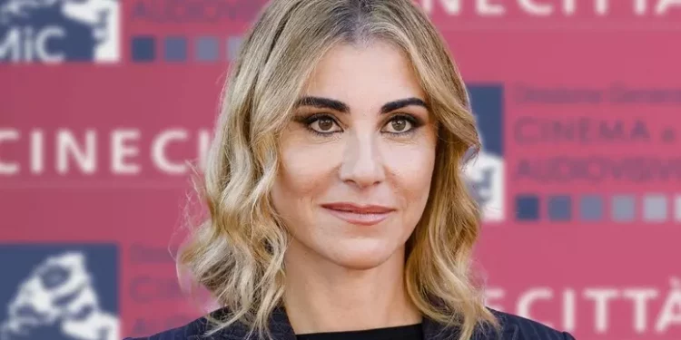 Cinecittà, nuovi teatri di posa e gestione più efficiente