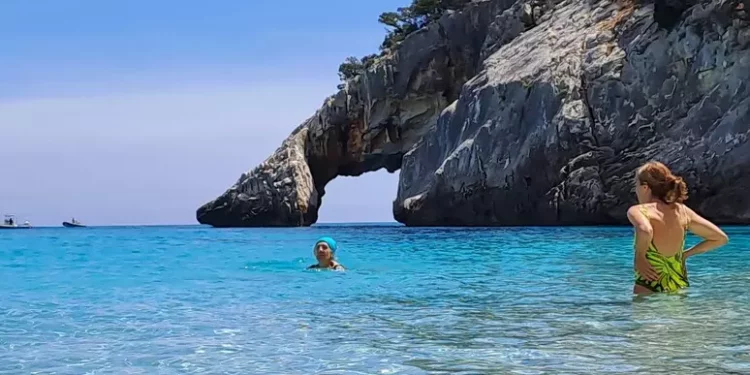 Todde, ‘Goloritzè spiaggia top al mondo? Sardegna è paradiso’